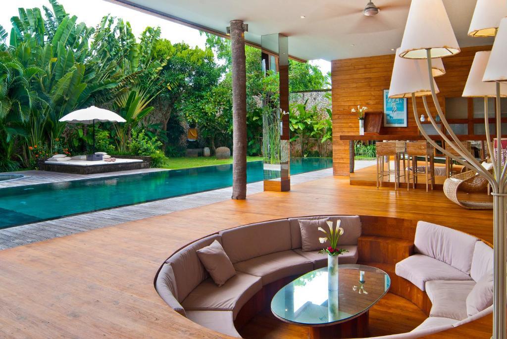 Eko Villa Seminyak - Tropical Villa, Walk To Beach Zewnętrze zdjęcie