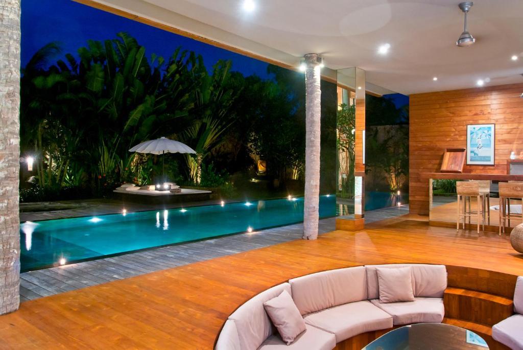 Eko Villa Seminyak - Tropical Villa, Walk To Beach Zewnętrze zdjęcie
