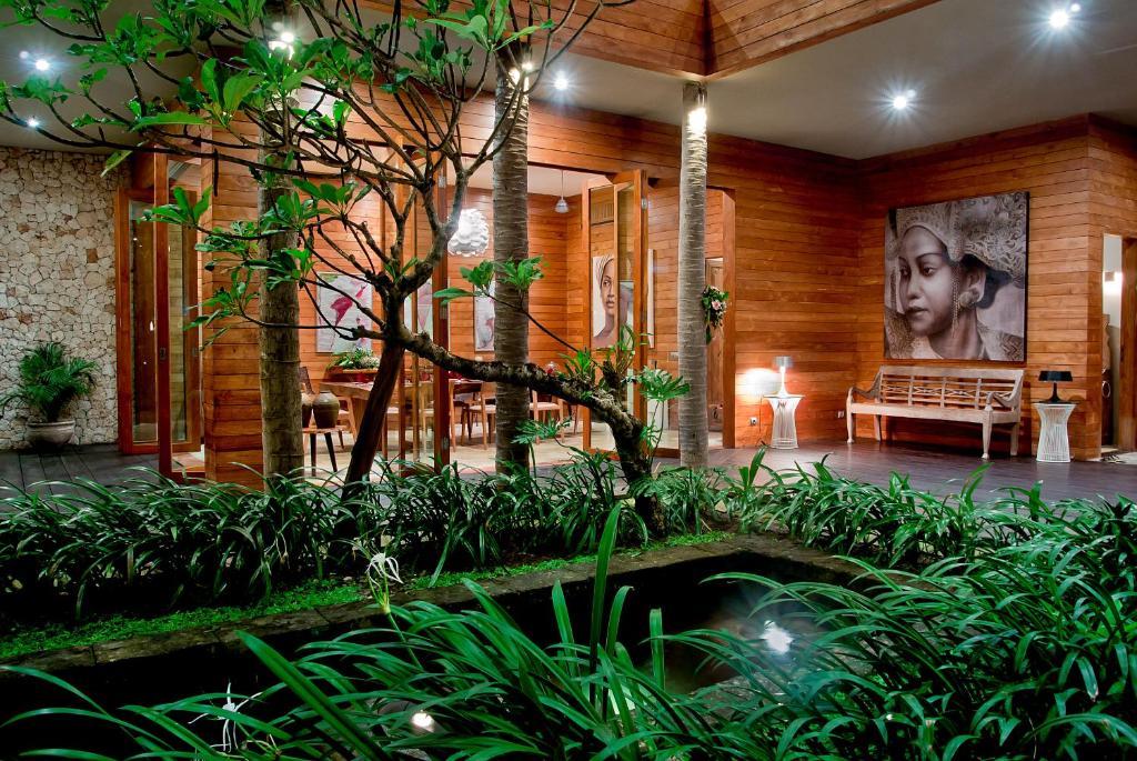 Eko Villa Seminyak - Tropical Villa, Walk To Beach Zewnętrze zdjęcie